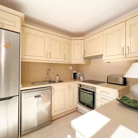 Full Comfort Duplex With 4 Terraces And Sea View