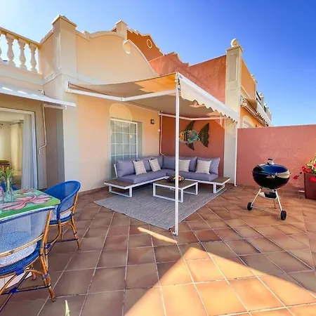 Full Comfort Duplex With 4 Terraces And Sea View